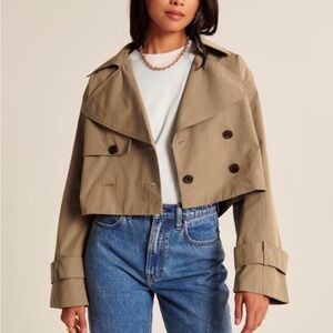 Abercrombie & Fitch Cropped Trench Jacket in Khaki